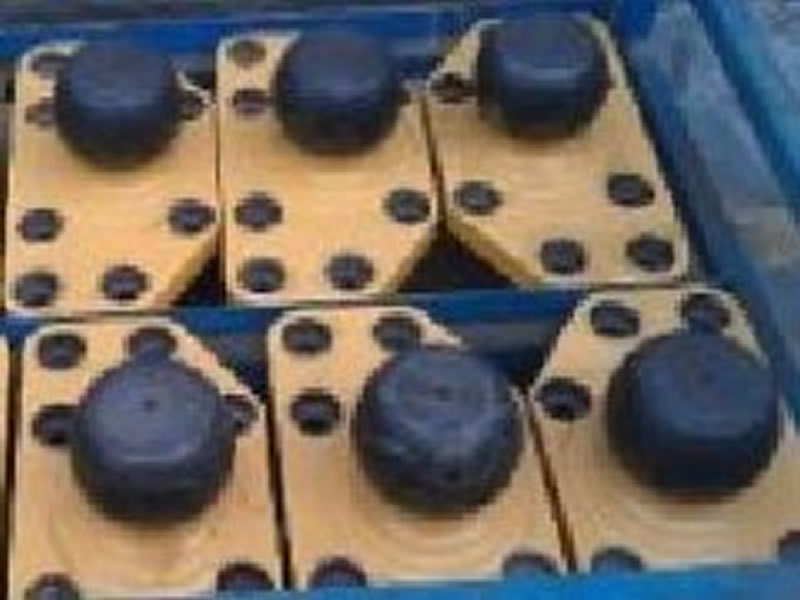 175-70-23133Trunnion